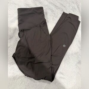 Lululemon base pace legging size 6 in black